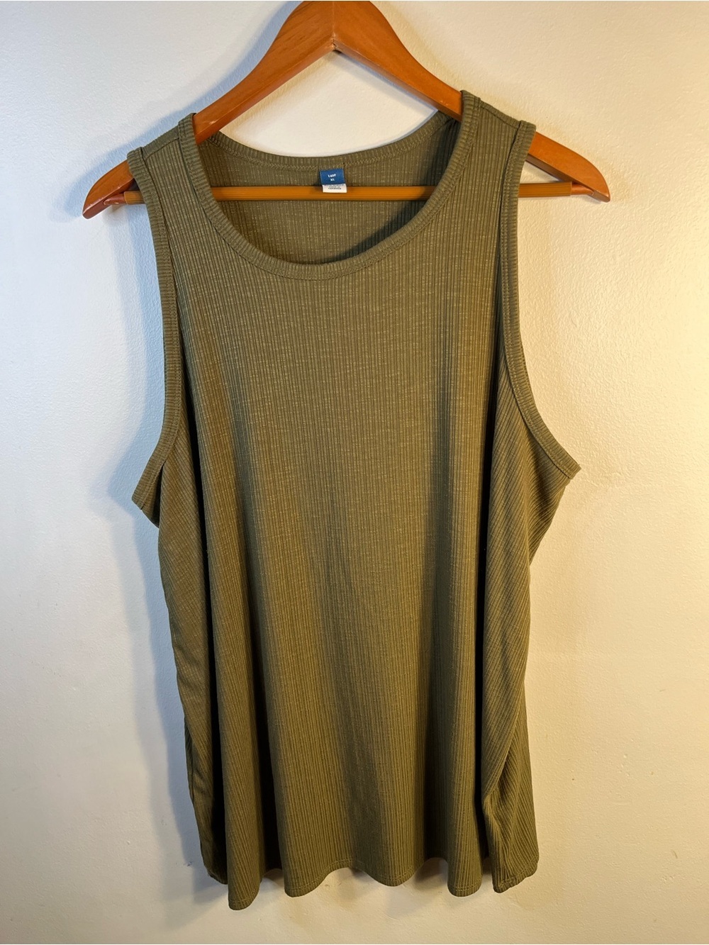 Sleeveless Crepe Tank Top Olive Green Old Navy women’s XL